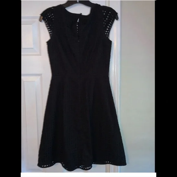 Beautiful, like new, J Crew Black Eyelet Dress, Size 00 - Picture 4 of 4